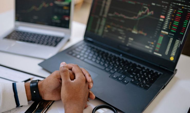 Looking for premier business plan writers in Kampala, Uganda? Alveron Advisory Services designs elite investor-ready business plans, bank loan proposals (UDB, Stanbic, Centenary), agricultural grant applications, and pitch decks. Read our definitive guide to raising capital and scaling in East Africa.